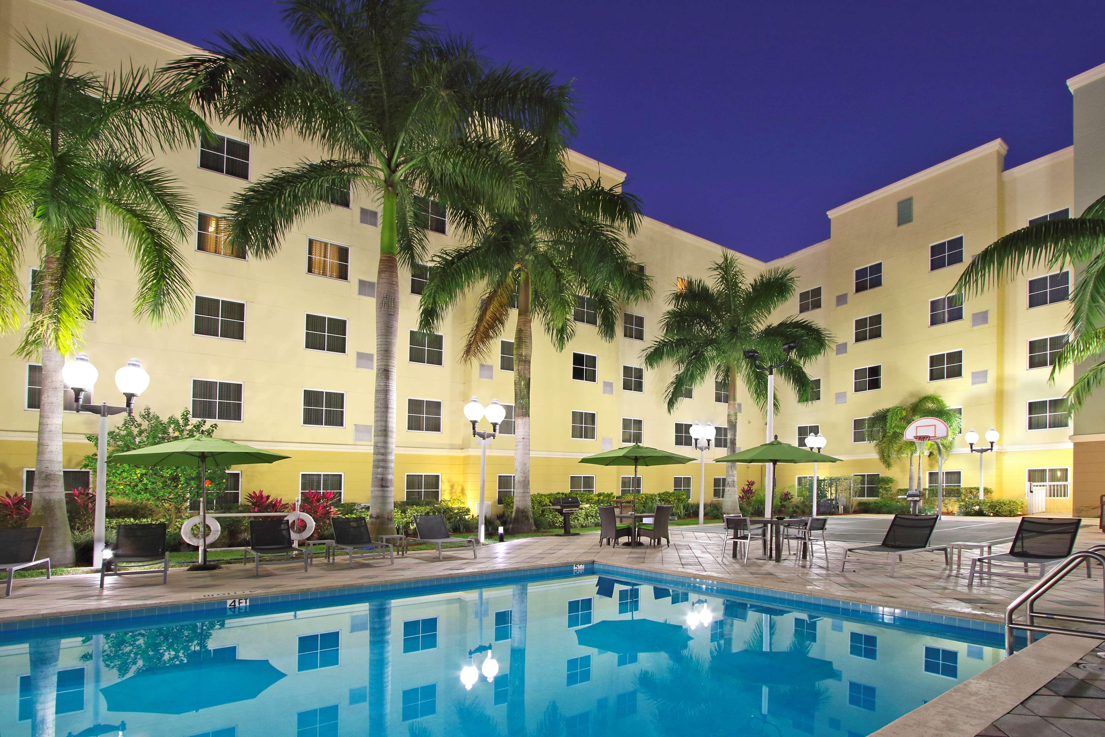 מיאמי ספרינגס Homewood Suites By Hilton Miami - Airport West מראה חיצוני תמונה